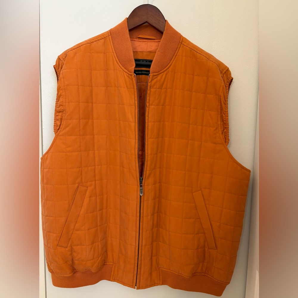 Bobby Jones 100% Silk Quilted Water Resistant Orange Vest Size:XL